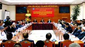 hoi-nghi-dien-hong-ban-cach-thoat-khoi-nen-nong-nghiep-co-bap1483455550