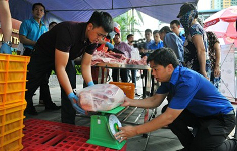 Hà Nội mở điểm hỗ trợ chăn nuôi, thịt lợn đồng giá 39.000/kg
